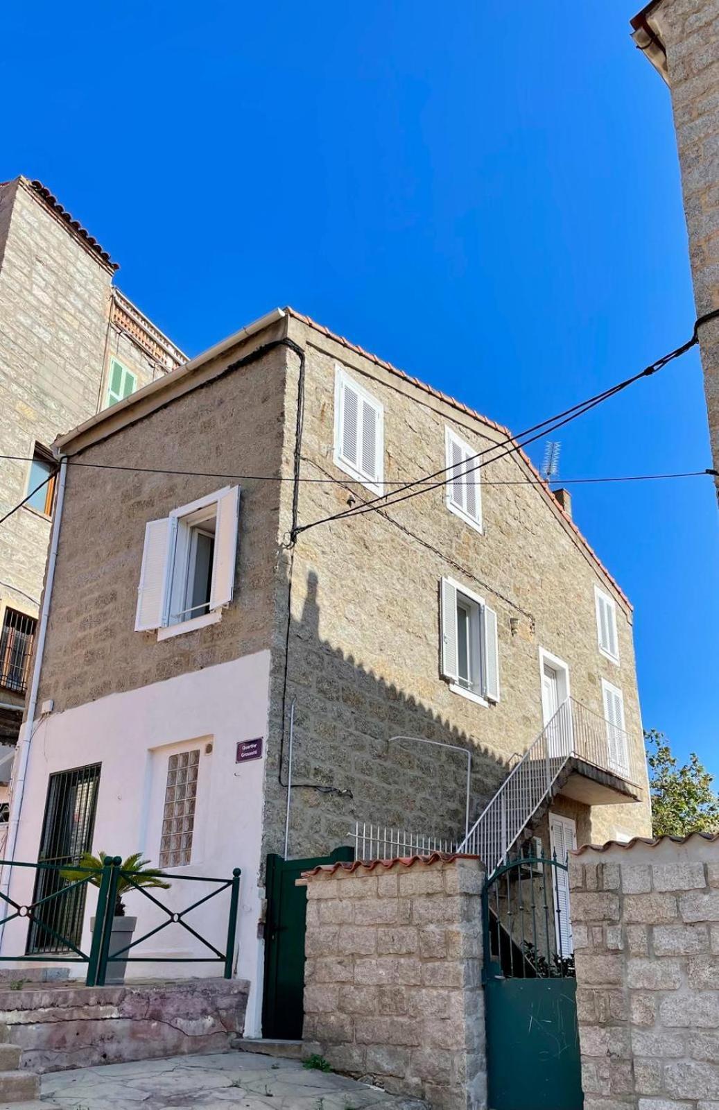 Duplex En Plein Centre Apartment Propriano  Ngoại thất bức ảnh